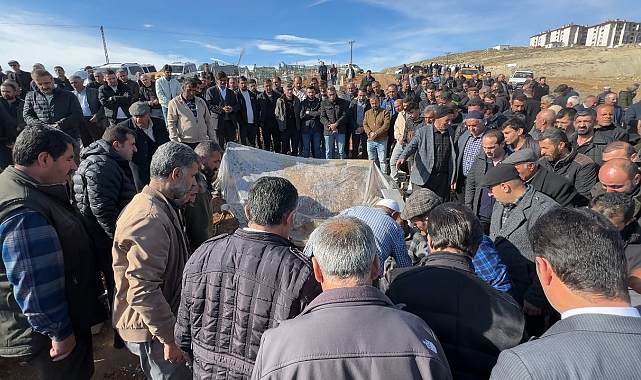 Belgrad Ormanı'nda ölü bulunan Fahrettin Öter memleketi Hakkari'de toprağa verildi