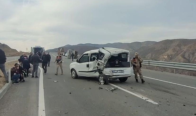 Bingöl'de trafik kazası: 5 yaralı