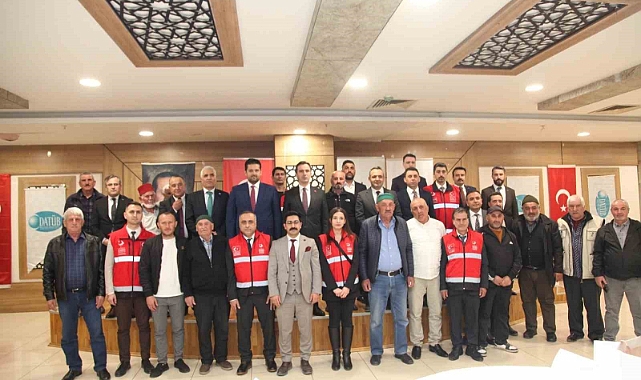 Bitlis Valisi Ahmet Karakaya, Ahıska Türkleri ile iftarda bir araya geldi