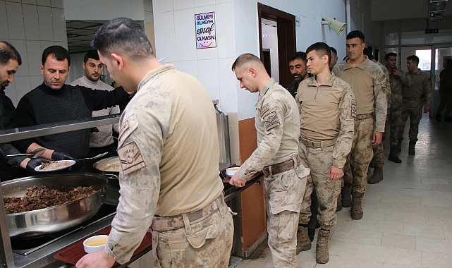 Erciş Kaymakamı Karaloğlu, Jandarma Personeli ile İftar Sofrasında Buluştu