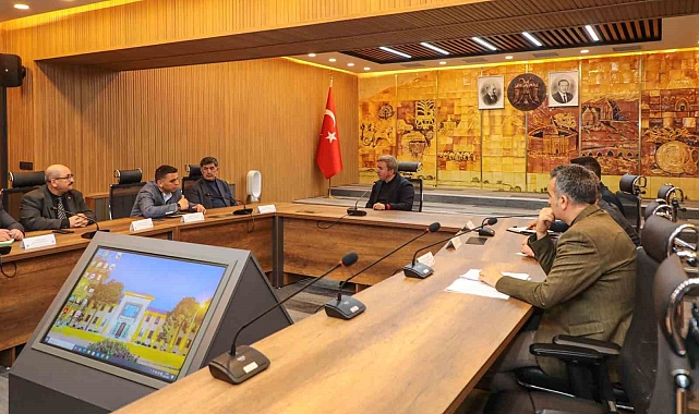 Erzincan Valisi Hamza Aydoğdu başkanlığında sahipsiz hayvanlarla ilgili toplantı düzenlendi