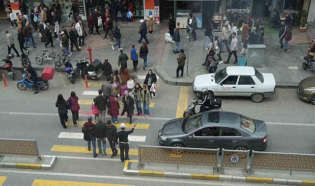 Erzincan'da çarşı ve pazarda bayram yoğunluğu yaşanıyor