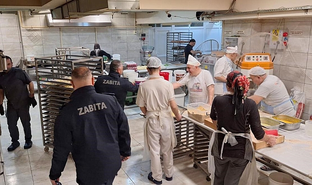 Erzincan'da zabıta tatlı ve börek üretimi yapan işletmelere denetim gerçekleştirdi