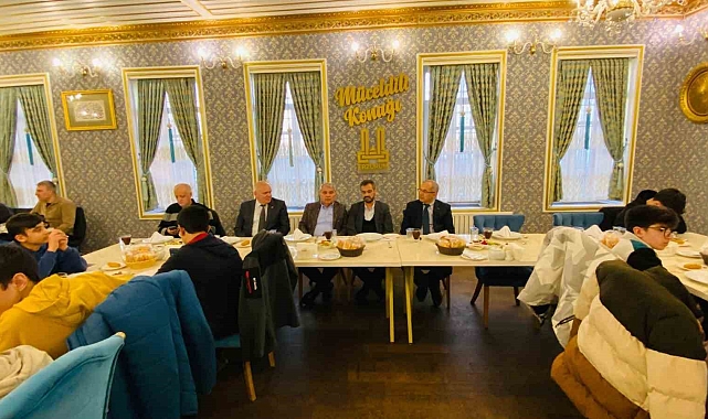 Fen Lisesi'nde geleneksel iftar