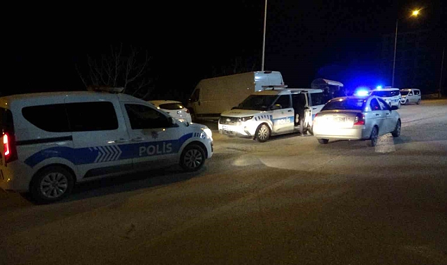 Husumetli iki grup arasında silahlı kavga: 1 yaralı