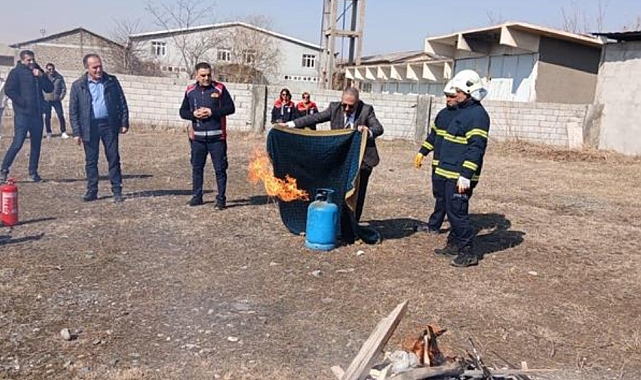 Iğdır'da yangınları önleme ve tedbirleri eğitimi ve tatbikatı düzenlendi