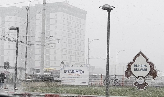 Malatya'da kar yağışı hayatı olumsuz etkiliyor