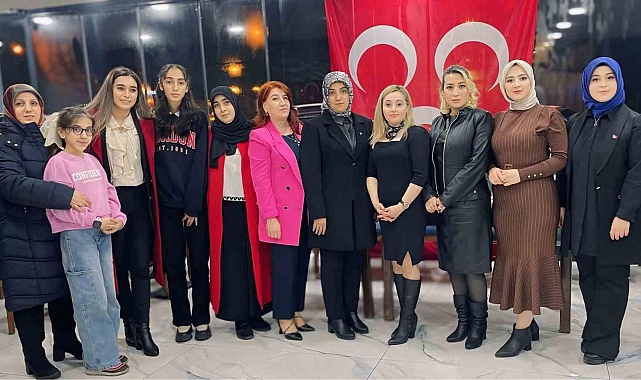 Öğrencilerle iftarda buluştular