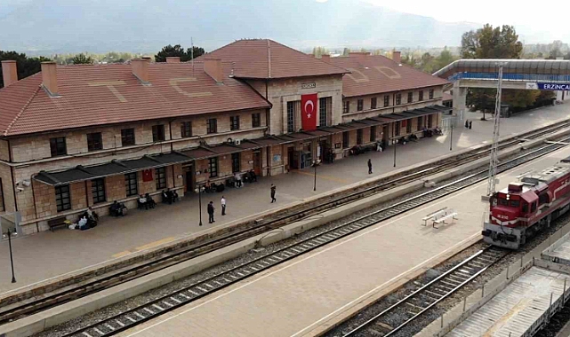 Tarihi Erzincan Tren Garı