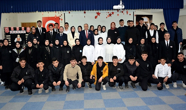 Tercan'da İstiklal Marşının Kabulü ve Mehmet Akif Ersoy'u anma programı düzenlendi