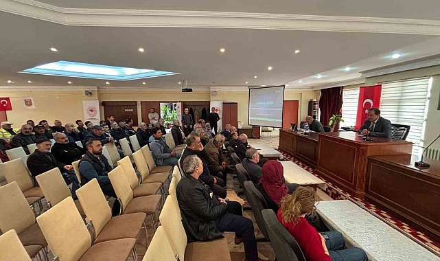 Üzümlü'de bağcılık eğitimi düzenlendi