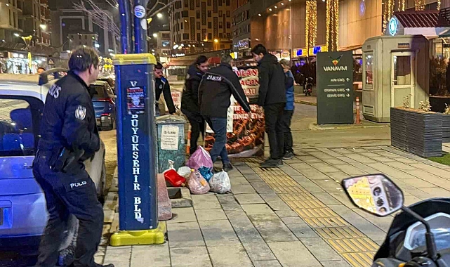 Van Büyükşehir Belediyesi, zabıta ekipleri kaldırım işgaline son veriyor