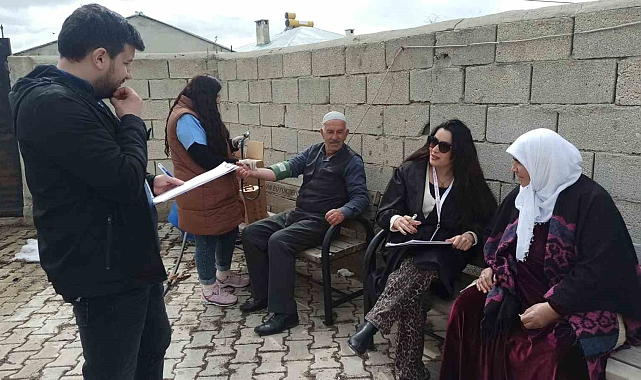 Van'da sağlık ekipleri köy köy gezerek sağlık hizmeti veriyor