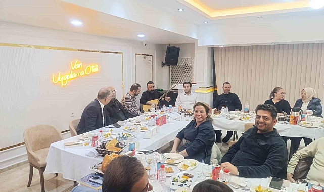 Van'da şair ve yazarlar buluşması