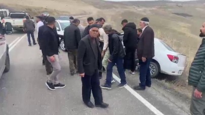 Erzurum’da viraja kontrolsüz giren otomobiller çarpıştı: 9 yaralı