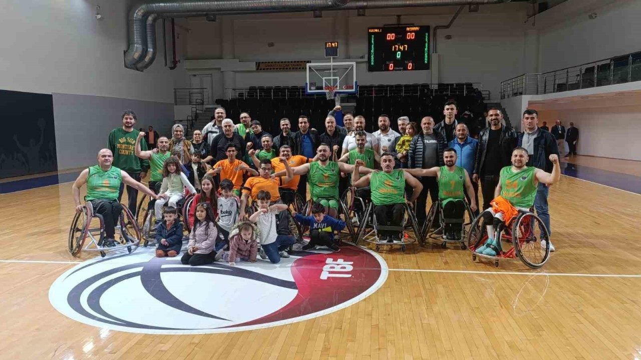 Malatya Büyükşehir Belediyesi Tekerlekli Basketbol Takımı şampiyonluğa ulaştı