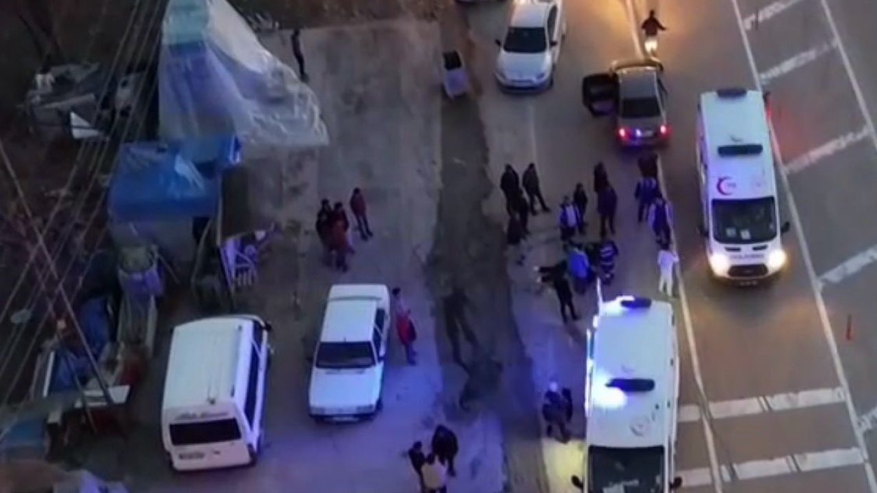 İki aracın karıştığı kazada 2 kişi yaralandı