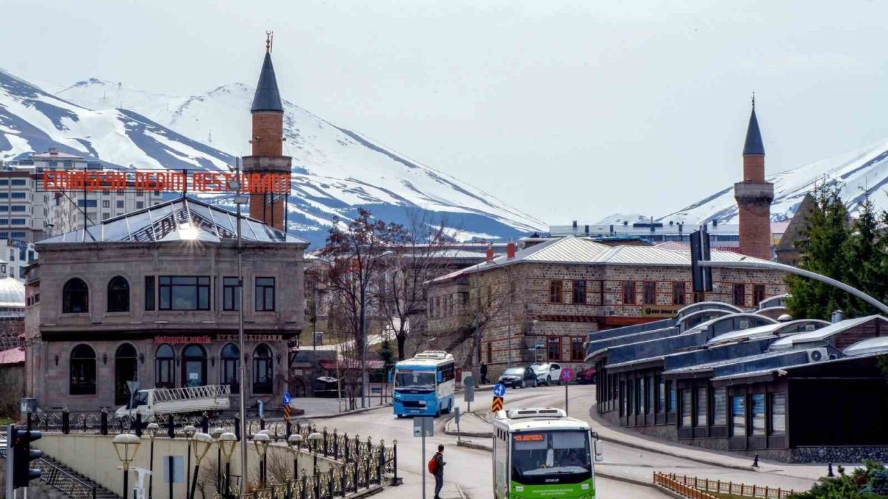 Meteoroloji 112. bölge müdürlüğü yıldırım düşmesi uyarısı