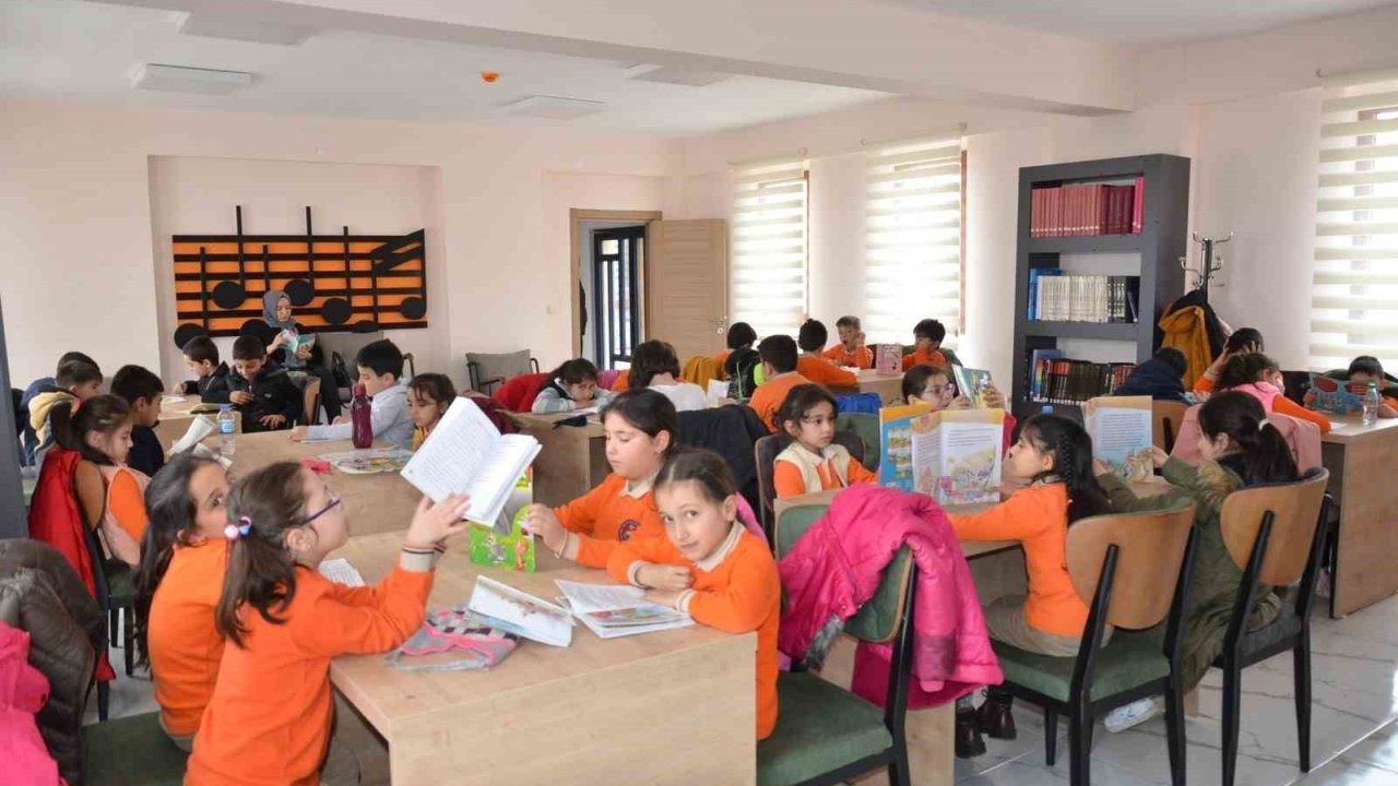Erzincan’da 199 bin 700 kitap, 351 bin okurla buluşturuldu
