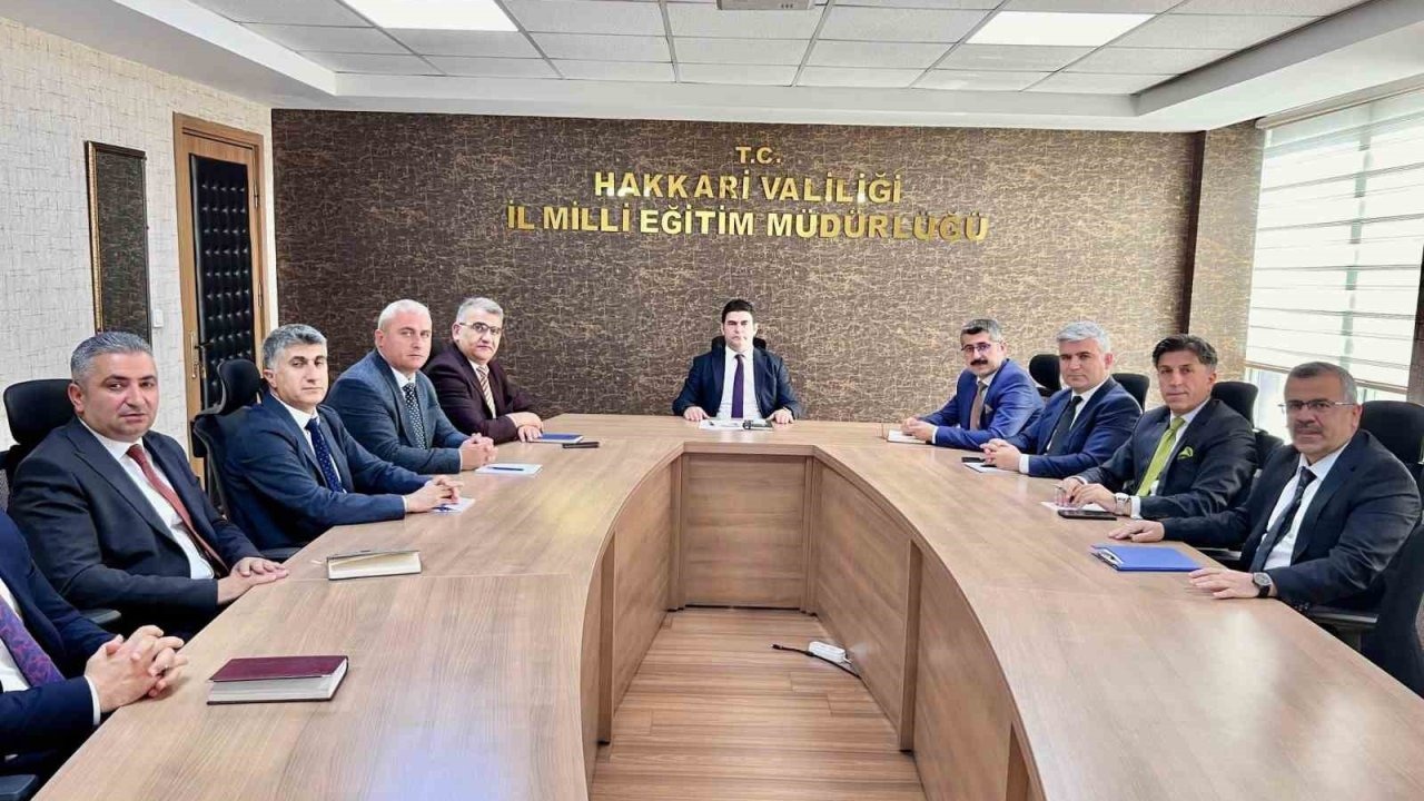 O ilde okullar masaya yatırıldı