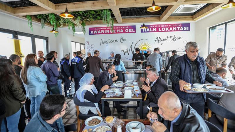 Erciş Belediyesi Halk Lokantası Hizmete Açıldı