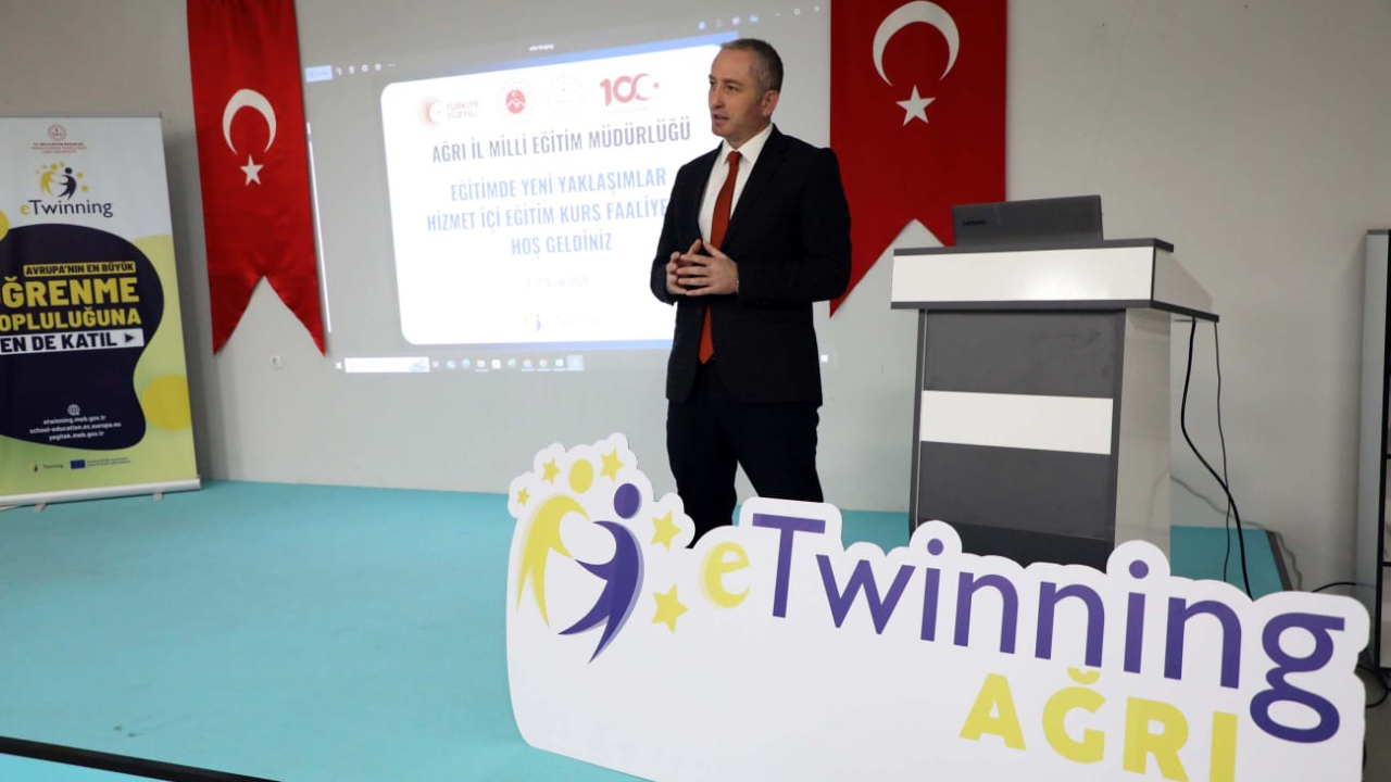 Ağrı'da öğretmenlere uluslararası proje yazma eğitimi