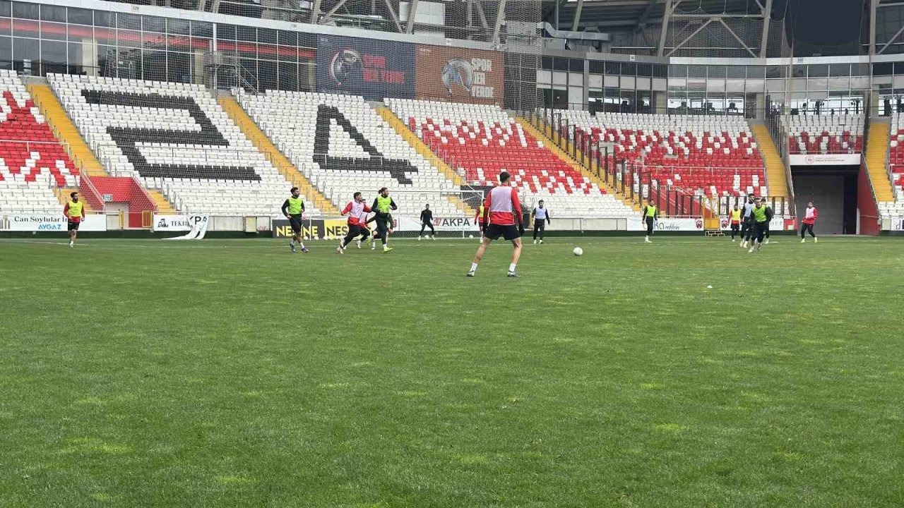 24Erzincanspor’dan taraftara davet; "Kırılan kalpleri futbolla onaracağız"