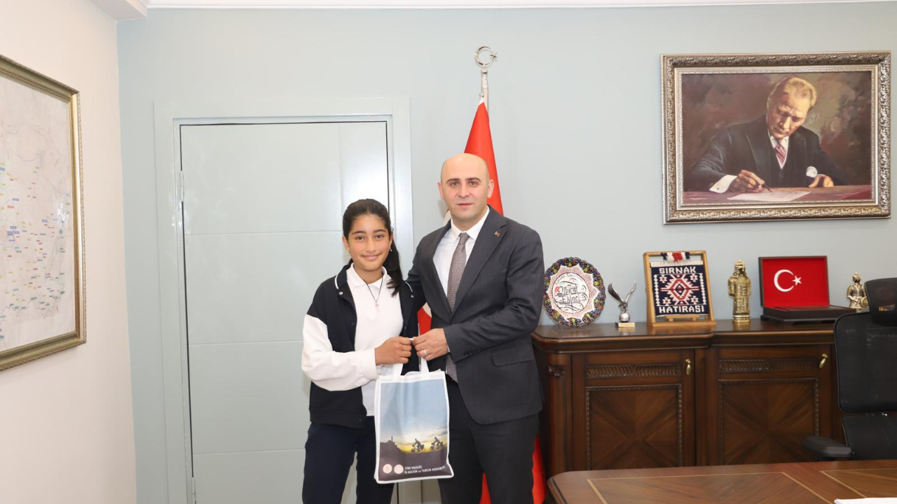 Doğubayazıt Kaymakamından “Kütüphaneler Haftası’na” Anlamlı Destek