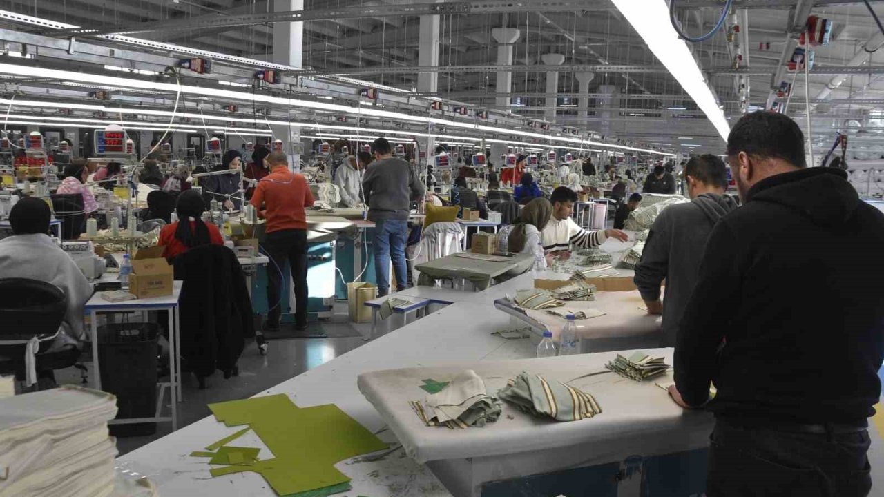 Bitlis’te devlet desteğiyle açılan fabrikalarda 13 bin kişi istihdam ediliyor
