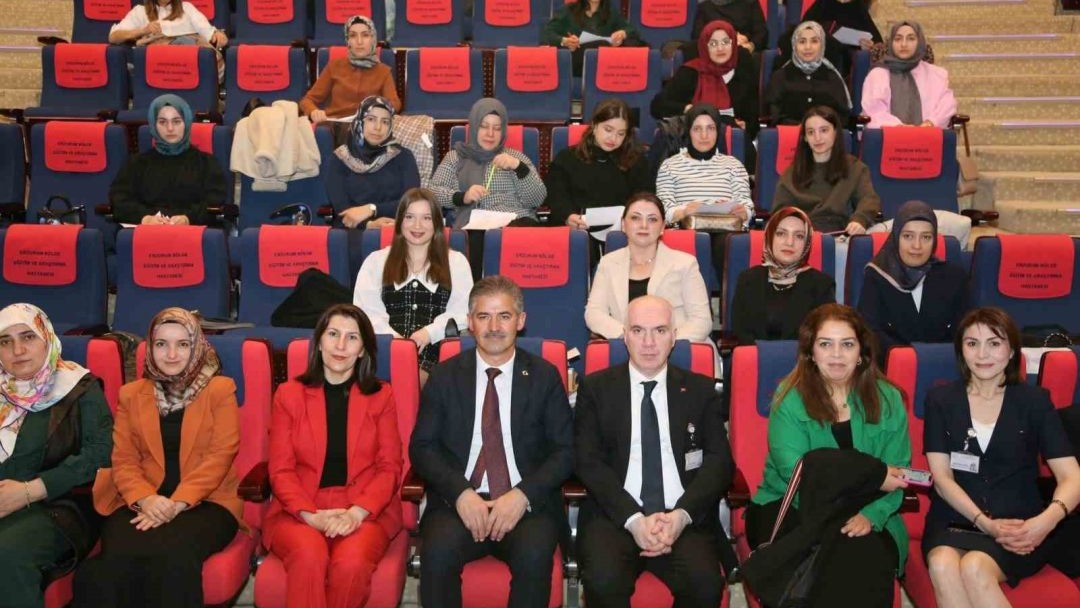 Erzurum'da ebelere "Normal Doğum Eylem Planı" bilgilendirmesi