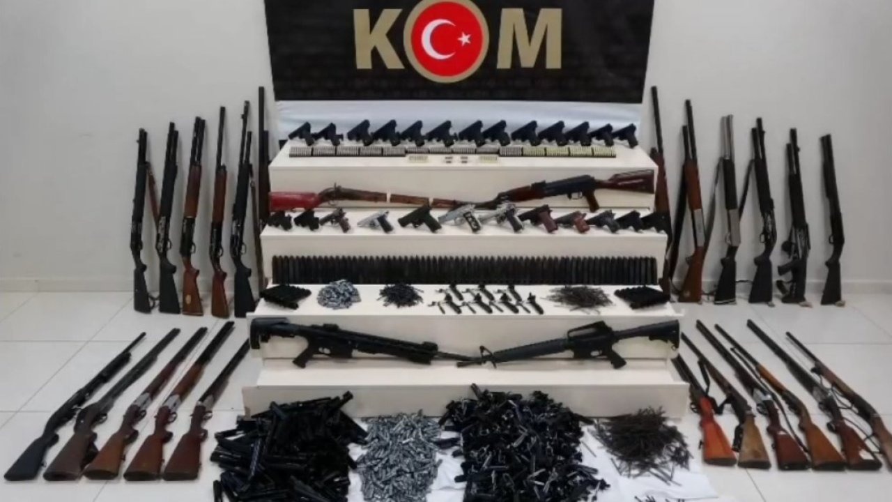 Van’da 13 adreste çok sayıda silah ve mühimmat ele geçirildi