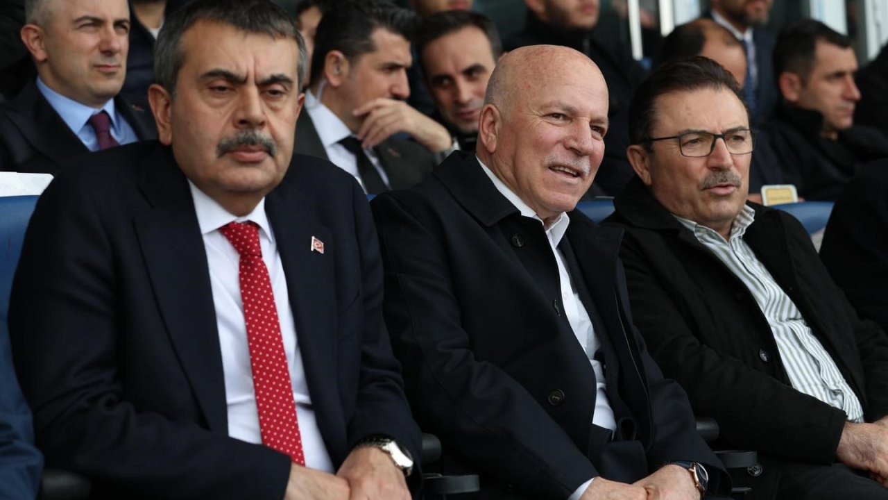Başkan Sekmen’den Bakan Tekin’e destek