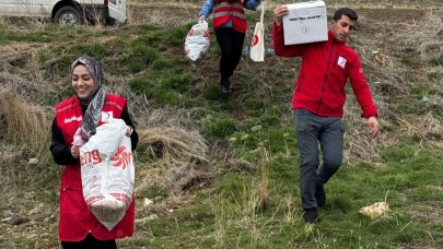 Türk Kızılay Patnos Şubesi Gönülleri Isıtmaya Devam Ediyor