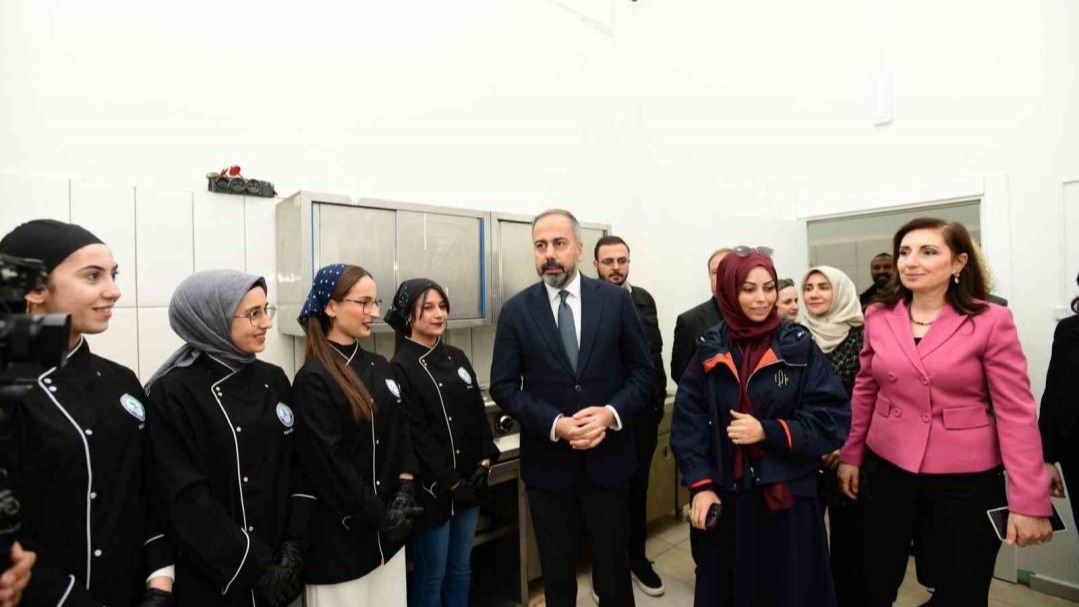 Van Yüzüncü Yıl Üniversitesi'nde ‘Mutfak Sanatları Akademisi’ açıldı