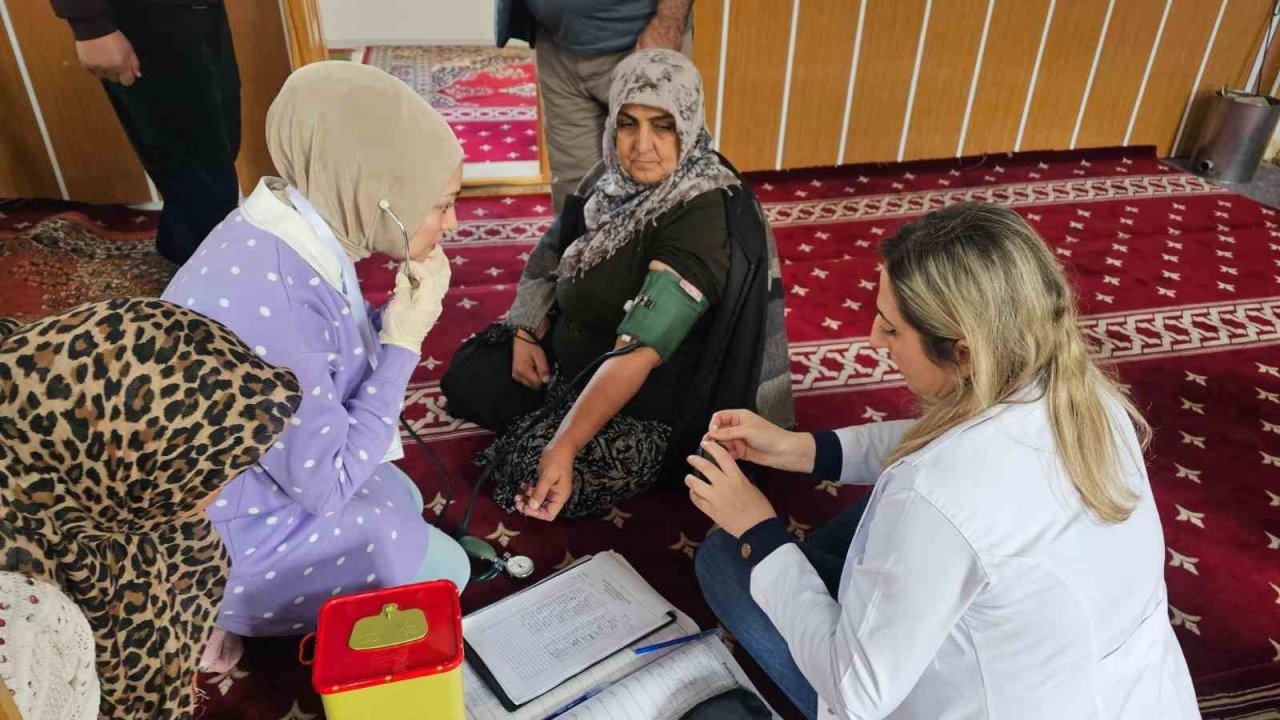 Van'da sağlık ekipleri bulaşıcı hastalıklardan korunma eğitimi verdi