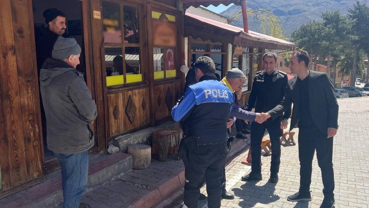 Polis ekipleri vatandaşların huzuru için sahada