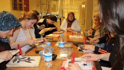 Üniversiteli gençlere filografi etkinliği düzenlendi