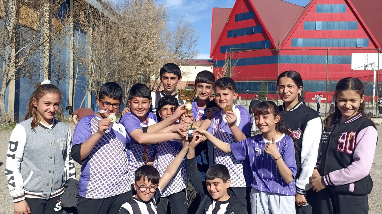 Bocce’de Hamur’un Yıldızları Parladı