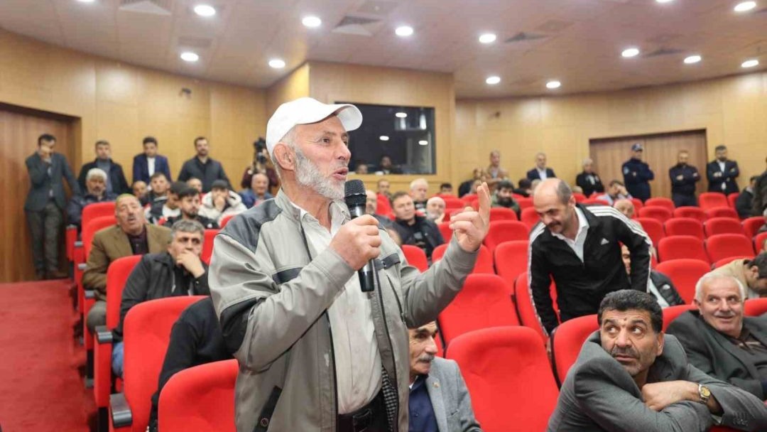 Erzurum Aziziye’de vatandaş sordu, Akpunar cevapladı