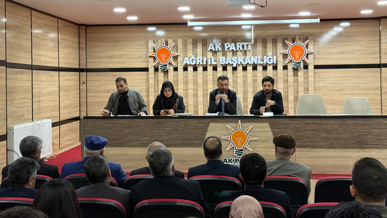 AK Parti Ağrı İl Teşkilatı 13. Yönetim Kurulu Toplantısını Gerçekleştirdi