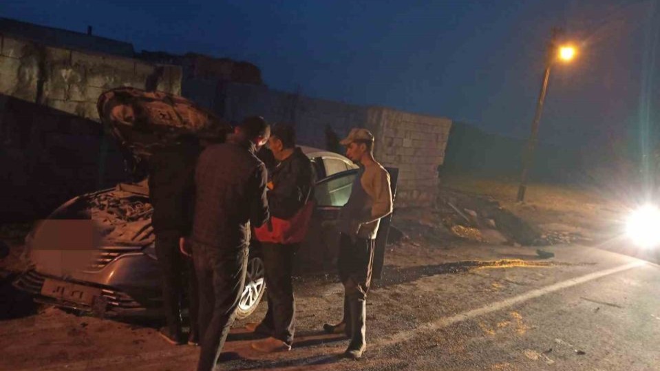 Van’da trafik kazası: 3 yaralı