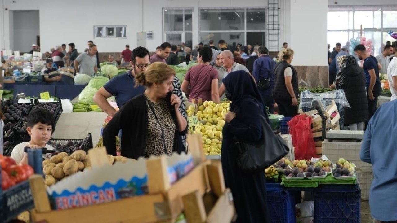 Tüketici güven endeksi Nisan ayında 83,9 oldu