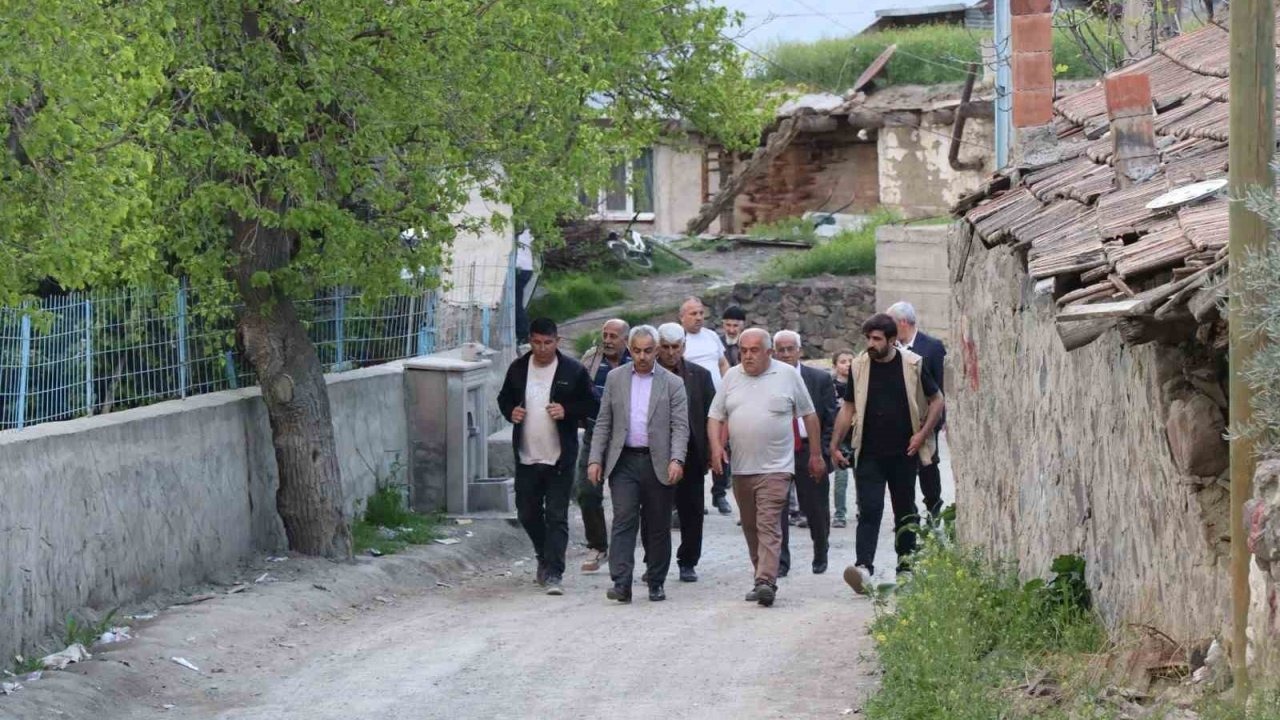 Köylüler dertlerini tek tek Başkana anlattı