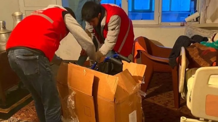 Türk Kızılay Diyadin Şubesi yatalak hastaya umut oldu