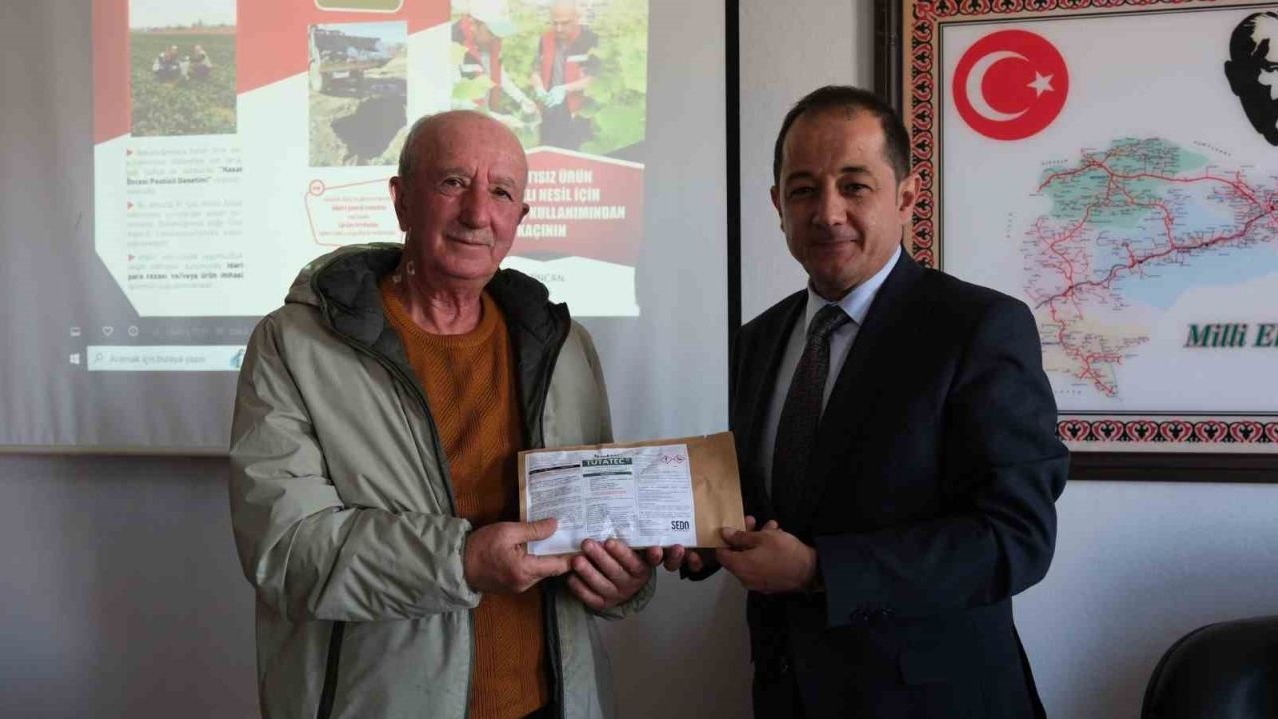 Erzincan’da feromon yayıcı kapsül dağıtıldı