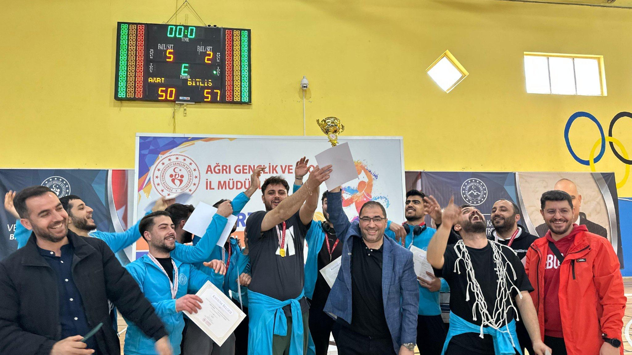 Ağrı YURTLİG Basketbol Erkekler Grup Müsabakaları Sona Erdi
