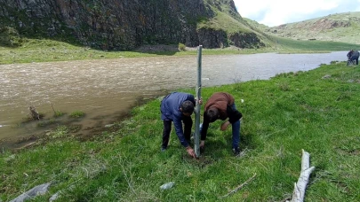 Kars’ta köylüler Akyaka Kanyonu’nu ağaçlandırıyor
