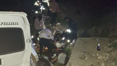 Malatya’da minibüs şarampole yuvarlandı: 8 yaralı