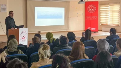 Ardahan’da Türkiye aile yüzyılı kapsamında söyleşi düzenlendi