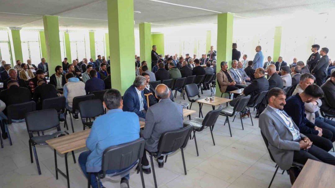Muradiye'de husumetli aileler barıştı